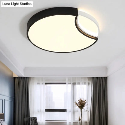 Lámpara de techo circular LED contemporánea DecorBites™ de acrílico, empotrada, en negro, con colores cálido, blanco y neutro. Disponible en 40,6 cm/49,5 cm de ancho, ideal para dormitorio.