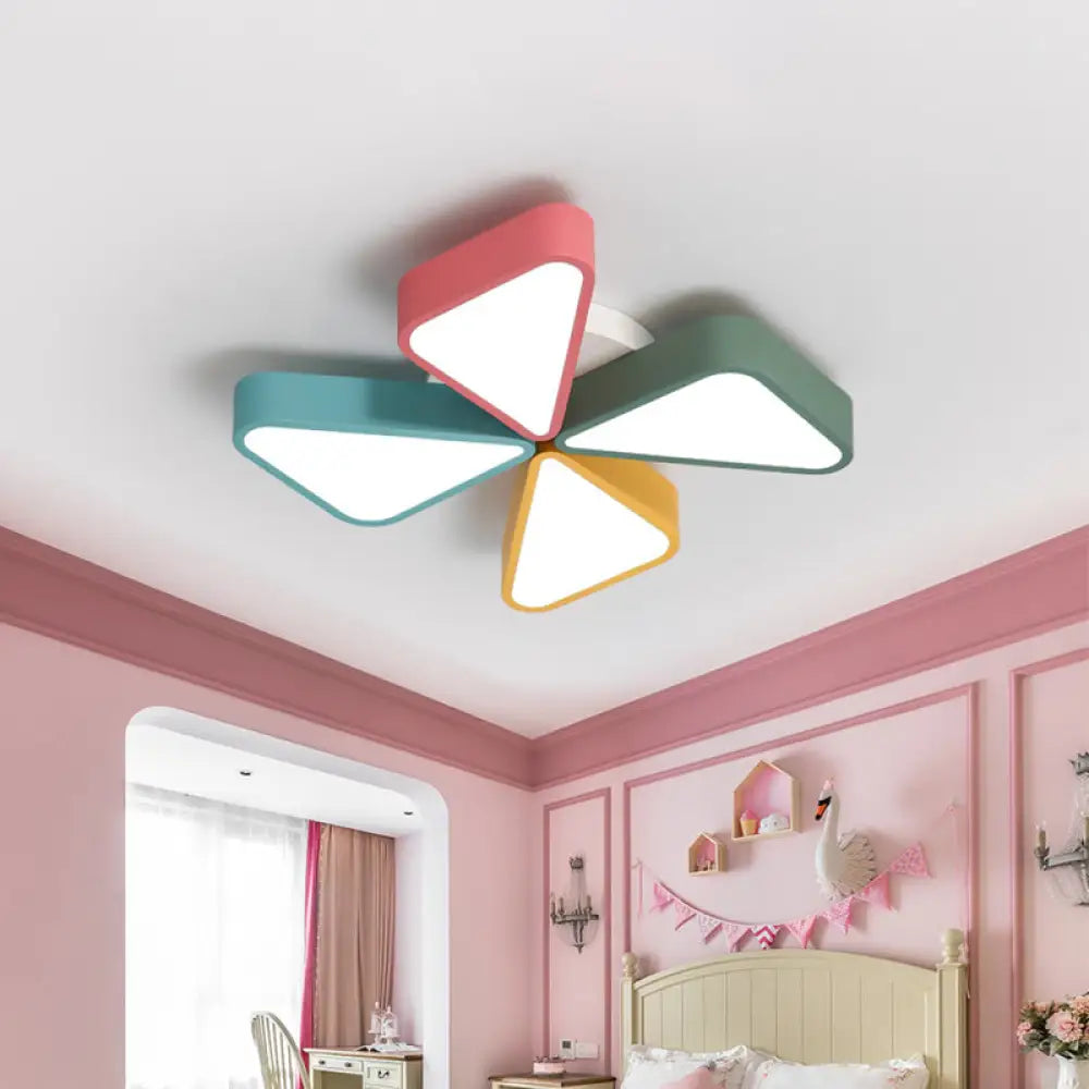 Lámpara de techo LED contemporánea DecorBites™ de acrílico blanco para dormitorio infantil