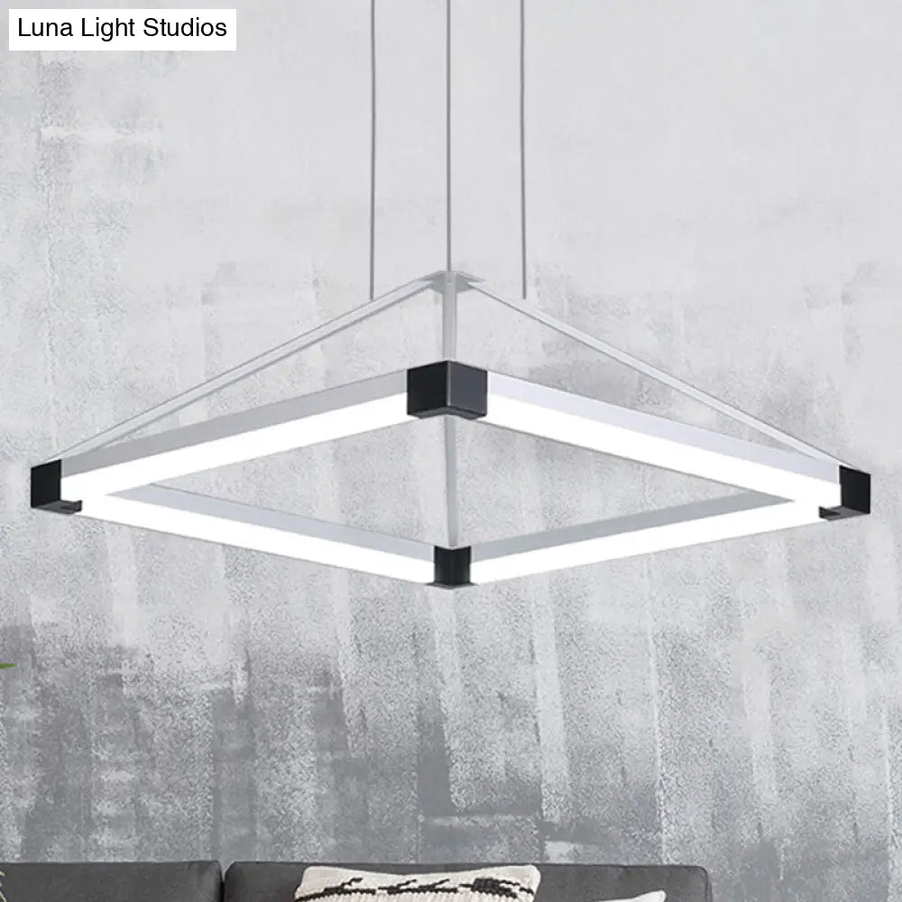 Lámpara colgante piramidal contemporánea de acrílico - 45,7 cm/60 cm de ancho - Blanco/Café - LED, luz blanca/cálida