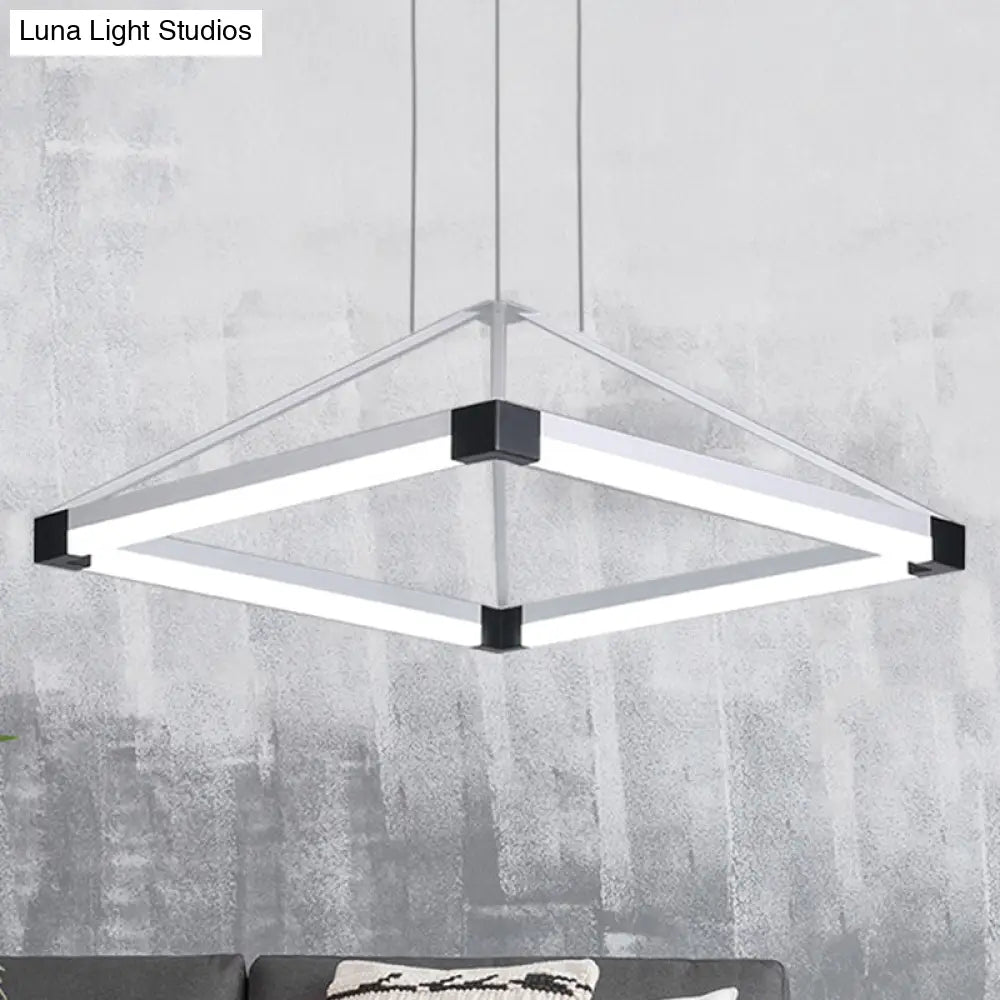 Lámpara colgante piramidal contemporánea de acrílico - 45,7 cm/60 cm de ancho - Blanco/Café - LED, luz blanca/cálida