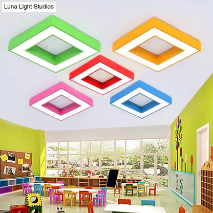 Lámpara de techo cuadrada contemporánea DecorBites™ de acrílico para dormitorio infantil