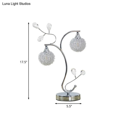 Lámpara de mesa contemporánea de aluminio - Forma de bola de alambre, acabado cromado - 2 luces