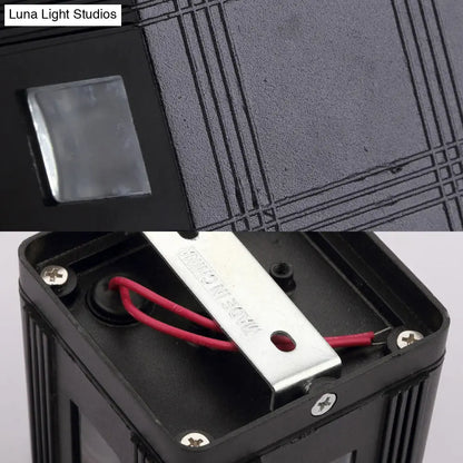 Aplique de pared cúbico contemporáneo de aluminio DecorBites™ - Elegante aplique LED con marco negro, iluminación blanca/cálida