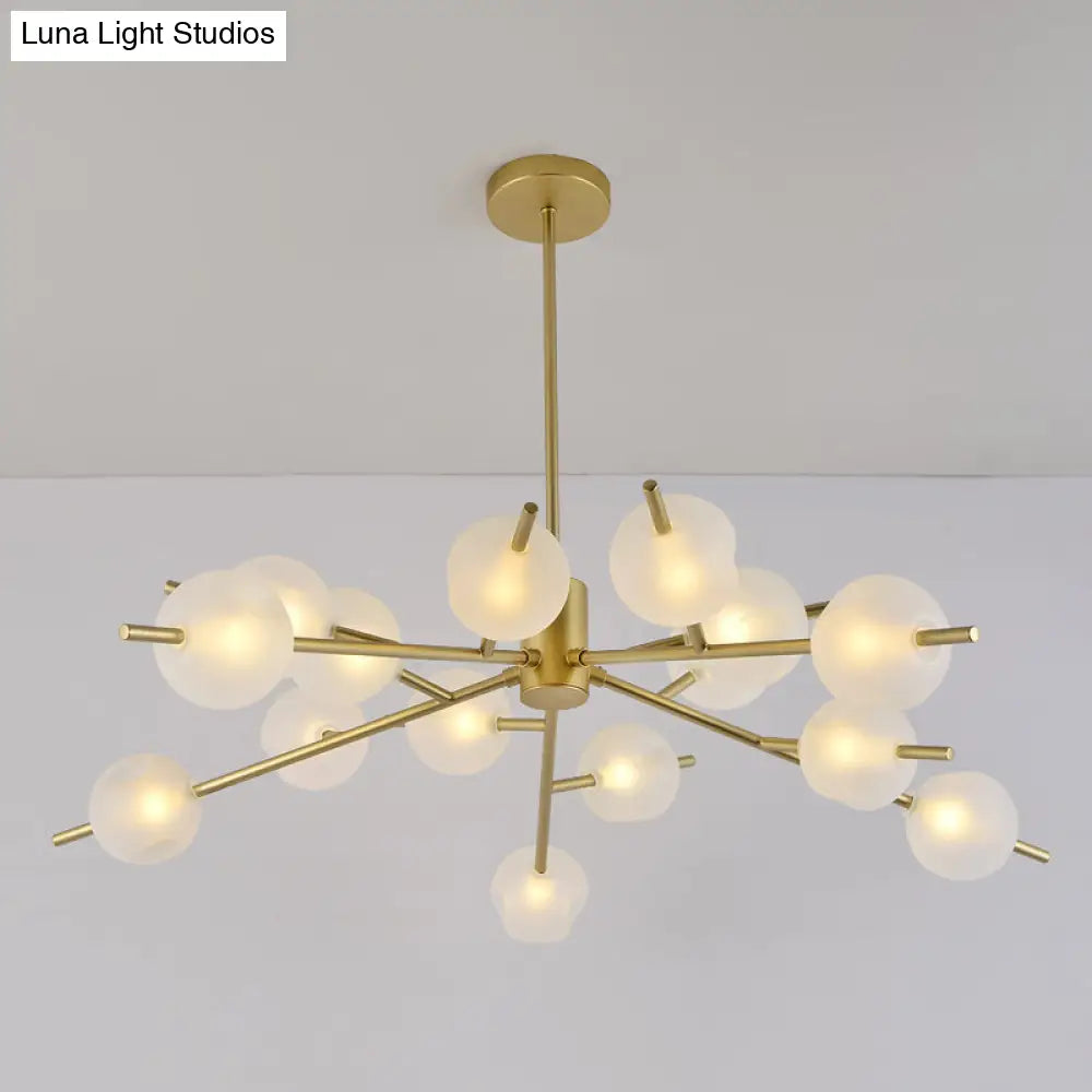 Lámpara colgante contemporánea de diseño ramificado con 15 bombillas metálicas, acabado en negro/dorado y pantallas de cristal esmerilado.