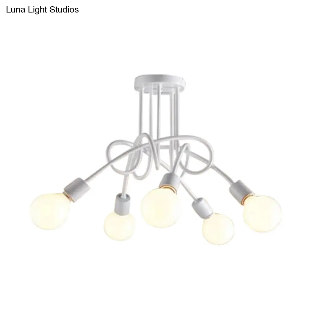 Lámpara de techo contemporánea DecorBites™ para sala de estar: amplia lámpara semiempotrada con elegante brazo metálico en espiral.