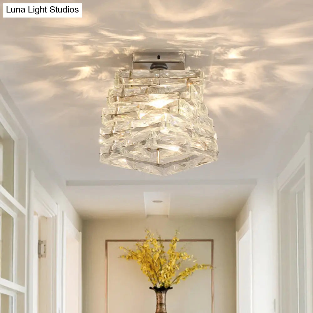 Lámpara de techo semiempotrada DecorBites™ contemporánea cromada con forma escalonada y cristal - 1 unidad