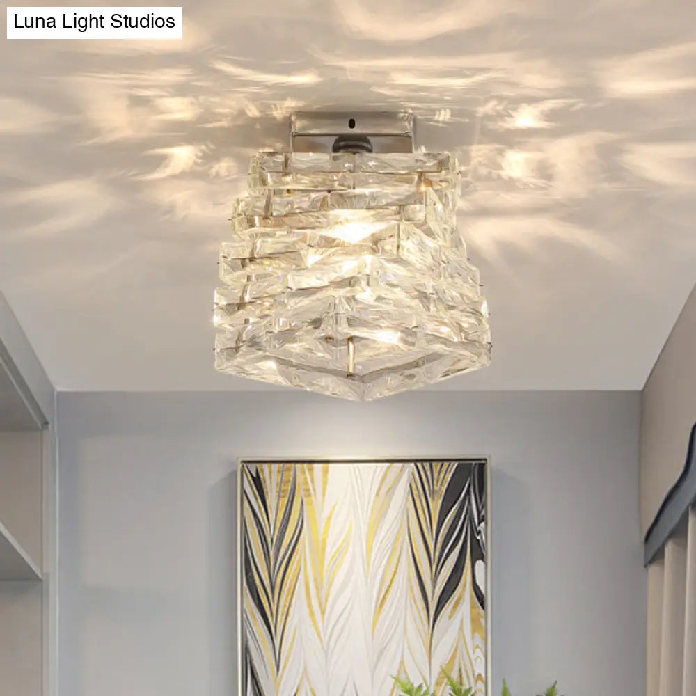 Lámpara de techo semiempotrada DecorBites™ contemporánea cromada con forma escalonada y cristal - 1 unidad