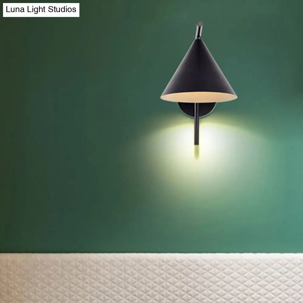 DecorBites™ DecorBites™ Contemporary Conical Wall Sconce Light for Bedroom - Metal, 1 Head, Black/White/Gold