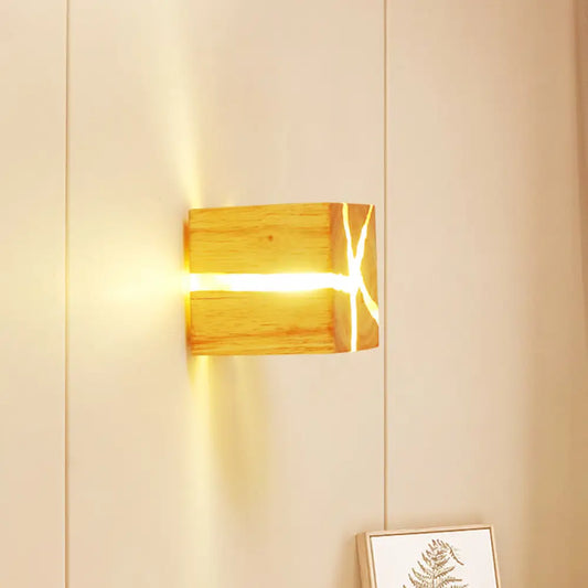 Aplique de pared LED DecorBites™ Contemporary Cube de madera en BurlyWood - 1 luz