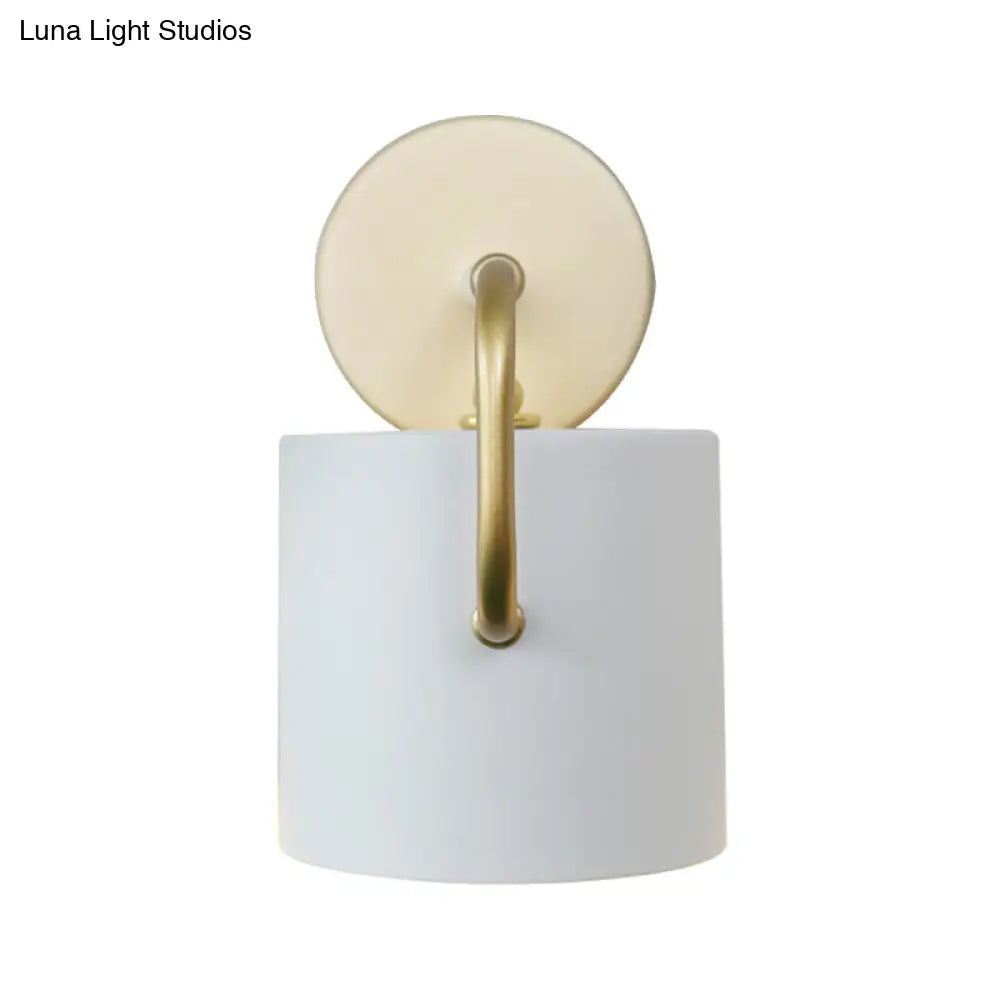 Aplique de pared cilíndrico contemporáneo DecorBites™ con brazo curvo - Lámpara de pared de metal blanco (1 bombilla)