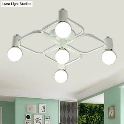 Lámpara de techo semiempotrada DecorBites™ contemporánea, rectangular o con forma de diamante, de 5, 7 o 9 luces, LED blanco/negro y pantalla de cristal opalino.
