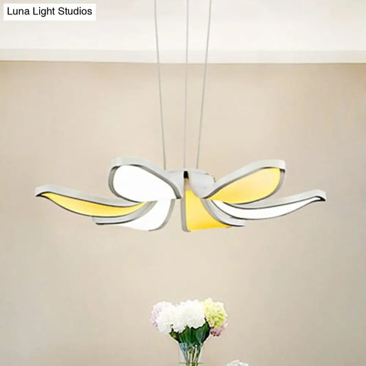 Lámpara de techo colgante de acrílico con forma de flor contemporánea - 6/8 luces LED blancas - Lámpara de techo colgante con múltiples variaciones de luz