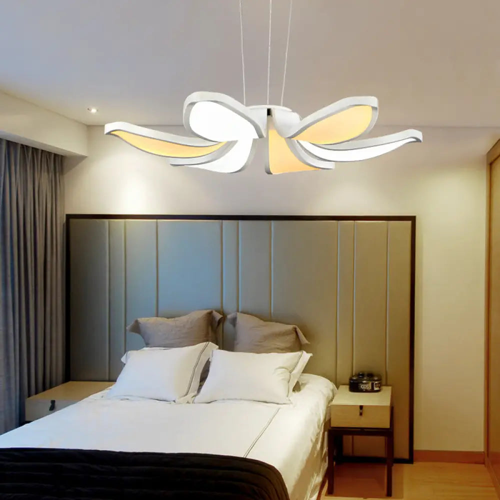 Lámpara de techo colgante de acrílico con forma de flor contemporánea - 6/8 luces LED blancas - Lámpara de techo colgante con múltiples variaciones de luz