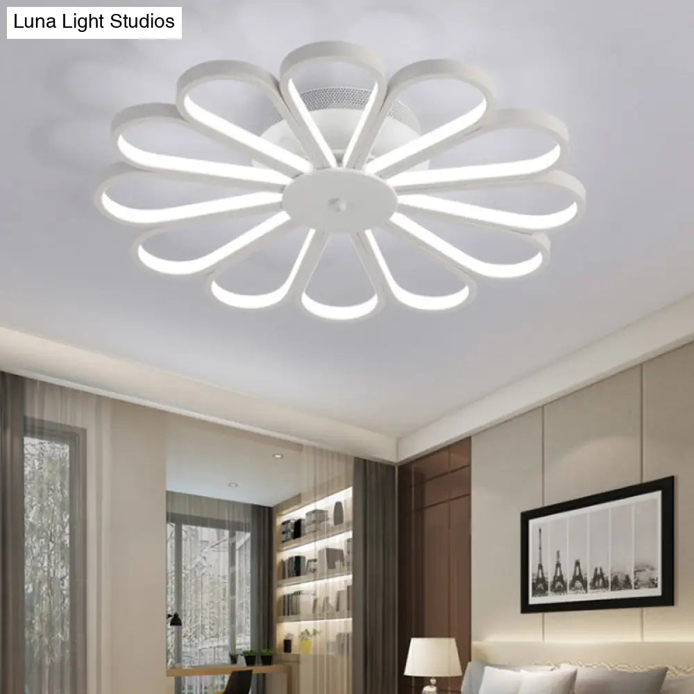 Lámpara de techo semiempotrada LED DecorBites™ con forma de flor contemporánea en acrílico blanco/tono cálido