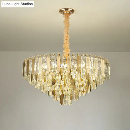 Lámpara de araña contemporánea dorada con cristales y 6 cabezales – Iluminación elegante para dormitorio