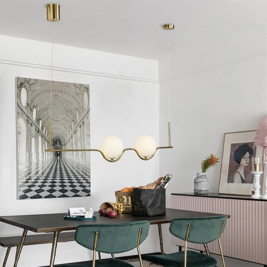 Lámpara de isla contemporánea dorada DecorBites™ con 2 cabezales y pantalla esférica de cristal blanco – Kit de lámpara colgante para comedor