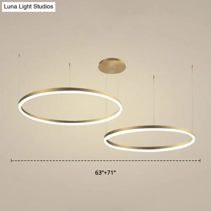 Lámpara colgante de araña contemporánea dorada de 2 capas con LED y anillo metálico