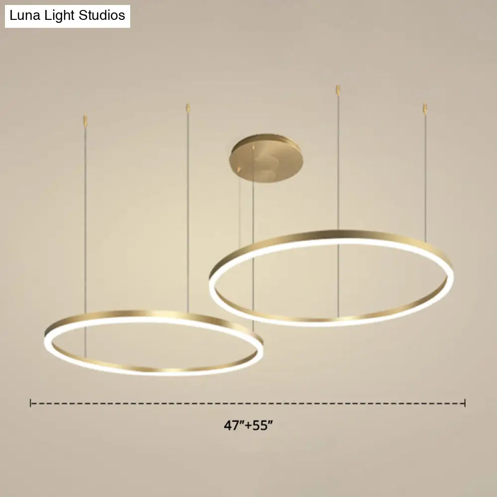 Lámpara colgante de araña contemporánea dorada de 2 capas con LED y anillo metálico