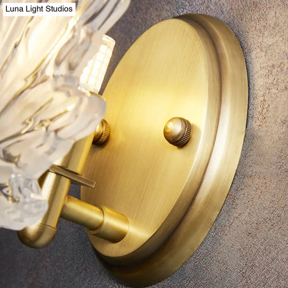 Aplique de pared contemporáneo DecorBites™ dorado: Lámpara de pared para dormitorio con forma de hoja de arce y cristal transparente, 1 cabezal