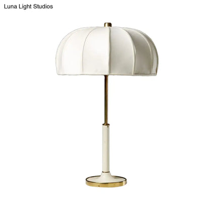 Contemporary Green/White Fabric Table Lamp with Metal Base - Shaded Task Lighting, 1 Head