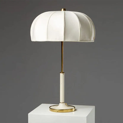 Contemporary Green/White Fabric Table Lamp with Metal Base - Shaded Task Lighting, 1 Head