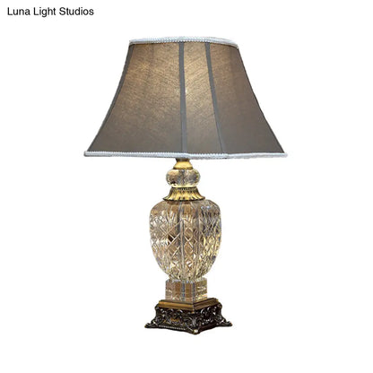 Lámpara de escritorio contemporánea con forma de urna de cristal tallado a mano - Lámpara de mesa nocturna con 1 bombilla en color marrón