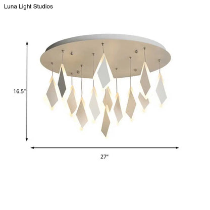 Lámpara de techo LED contemporánea DecorBites™ de acrílico para dormitorio, empotrada, de montaje empotrado, color blanco cálido, disponible en 19", 27" o 31.5" de ancho.