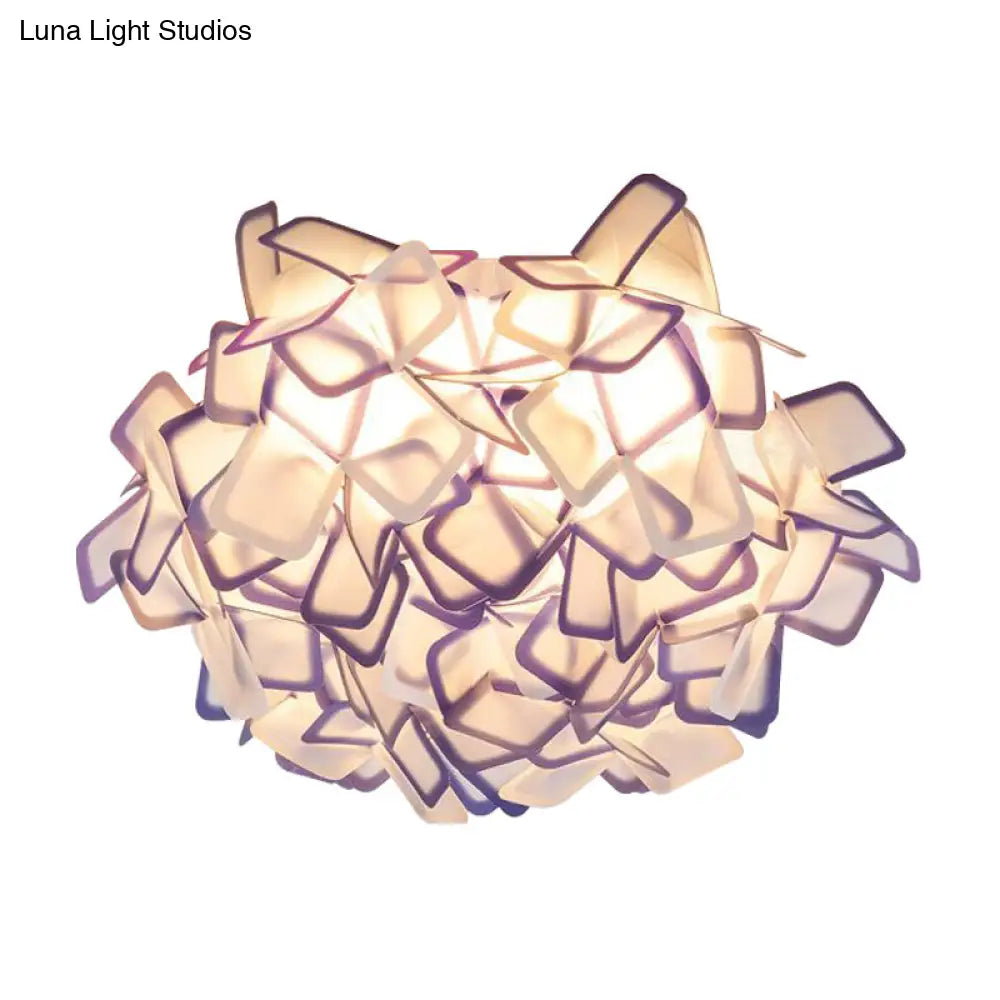 Lámpara de techo empotrada DecorBites™ contemporánea con diseño de flor en flor, LED, acrílica, en blanco/negro/azul