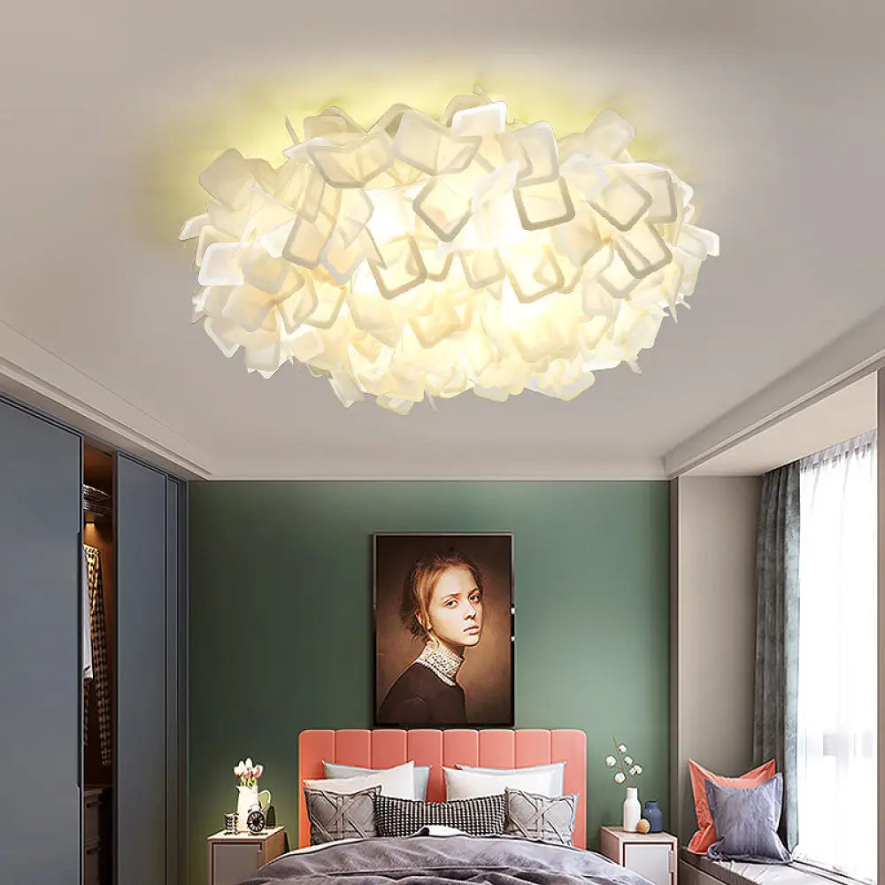 Lámpara de techo empotrada DecorBites™ contemporánea con diseño de flor en flor, LED, acrílica, en blanco/negro/azul