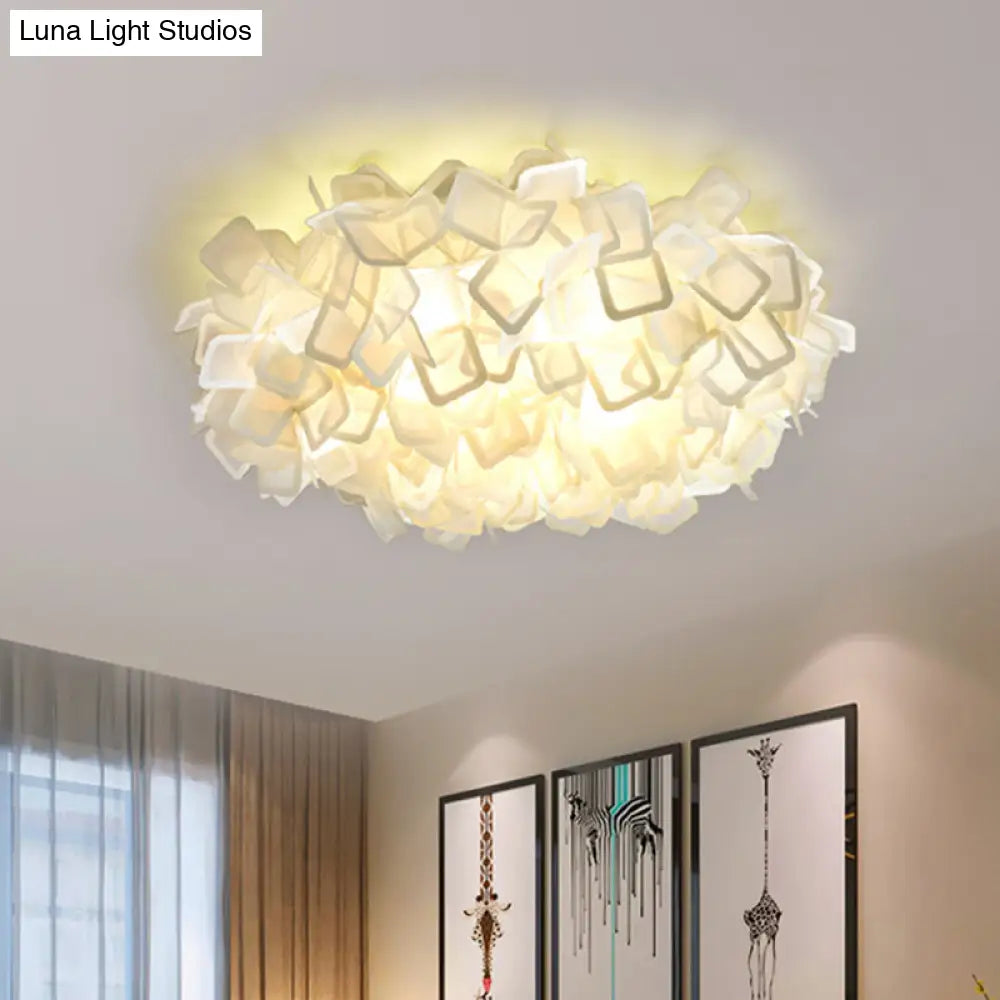 Lámpara de techo empotrada DecorBites™ contemporánea con diseño de flor en flor, LED, acrílica, en blanco/negro/azul