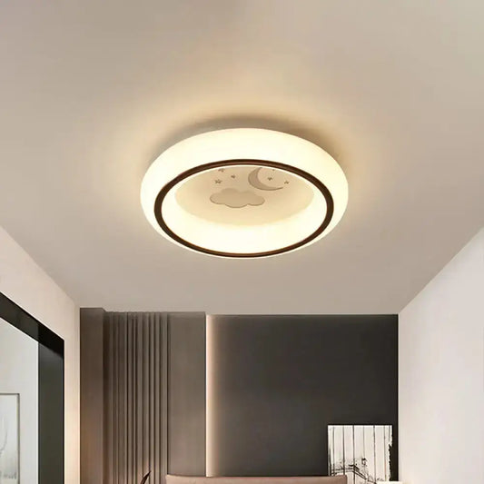 Lámpara de techo LED contemporánea DecorBites™ en blanco con luz empotrada de luna, ciervo y globo aerostático