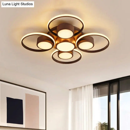 Lámpara de techo LED contemporánea DecorBites™ con pantalla acrílica. Disponible en luz cálida/blanca. Luminaria de montaje empotrado de 2/4/6 luces en diseño redondo marrón.