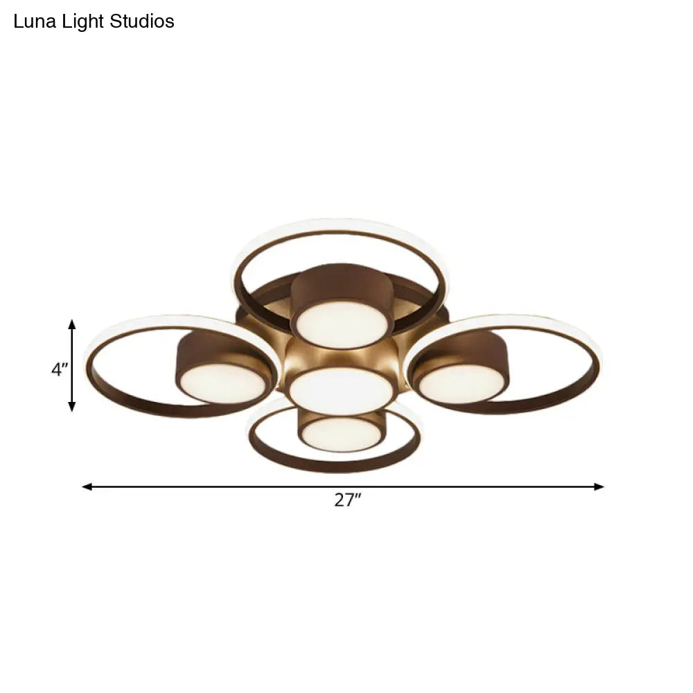 Lámpara de techo LED contemporánea DecorBites™ con pantalla acrílica. Disponible en luz cálida/blanca. Luminaria de montaje empotrado de 2/4/6 luces en diseño redondo marrón.