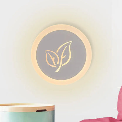 Aplique de pared LED contemporáneo DecorBites™ en blanco con diseño de hojas - Diseño circular moderno