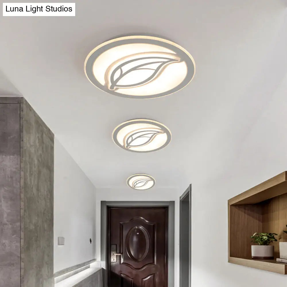 DecorBites™ DecorBites™ Contemporary LED Hallway Flush Mount Ceiling Light in White with Leaf Pattern - Available in 3 sizes