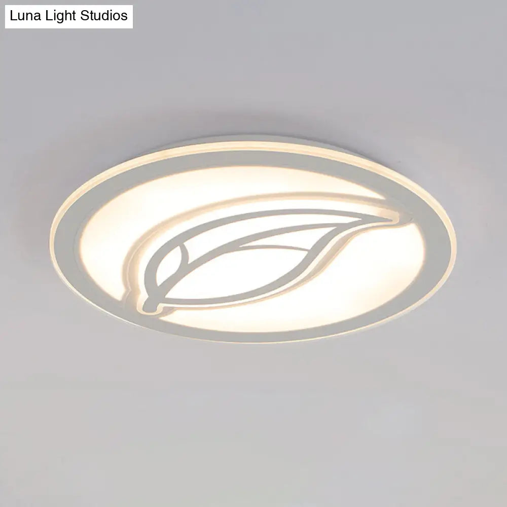 DecorBites™ DecorBites™ Contemporary LED Hallway Flush Mount Ceiling Light in White with Leaf Pattern - Available in 3 sizes