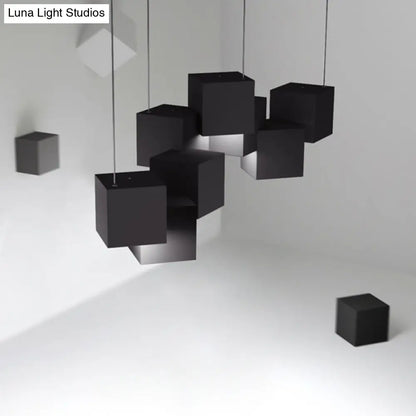 Lámpara colgante LED contemporánea DecorBites™ para isla de salón: Lámpara colgante metálica para salón