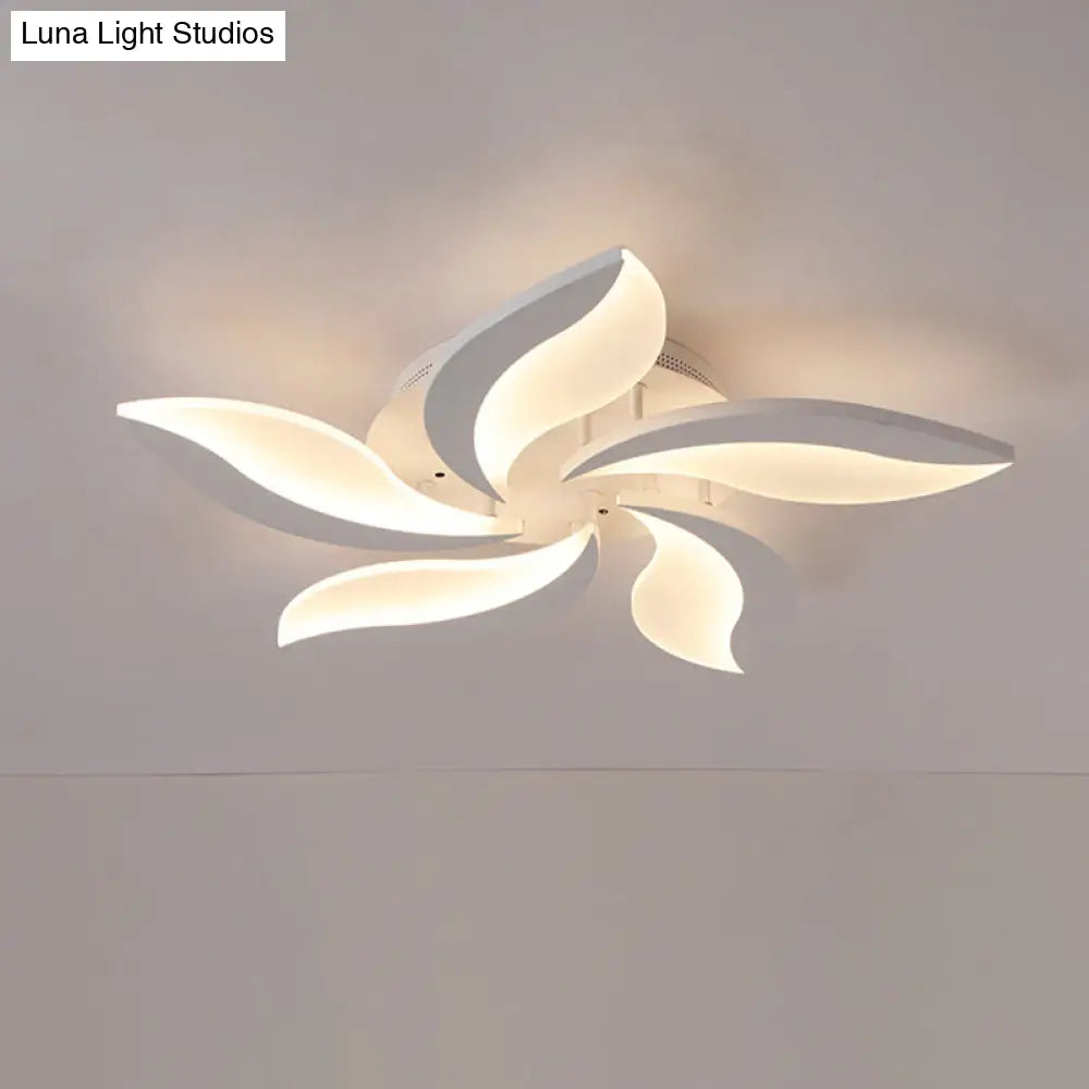 DecorBites™ DecorBites™ Contemporary LED Leaf Shaped Flushmount Lighting with Acrylic Diffuser - 3/12/15 Lights, White