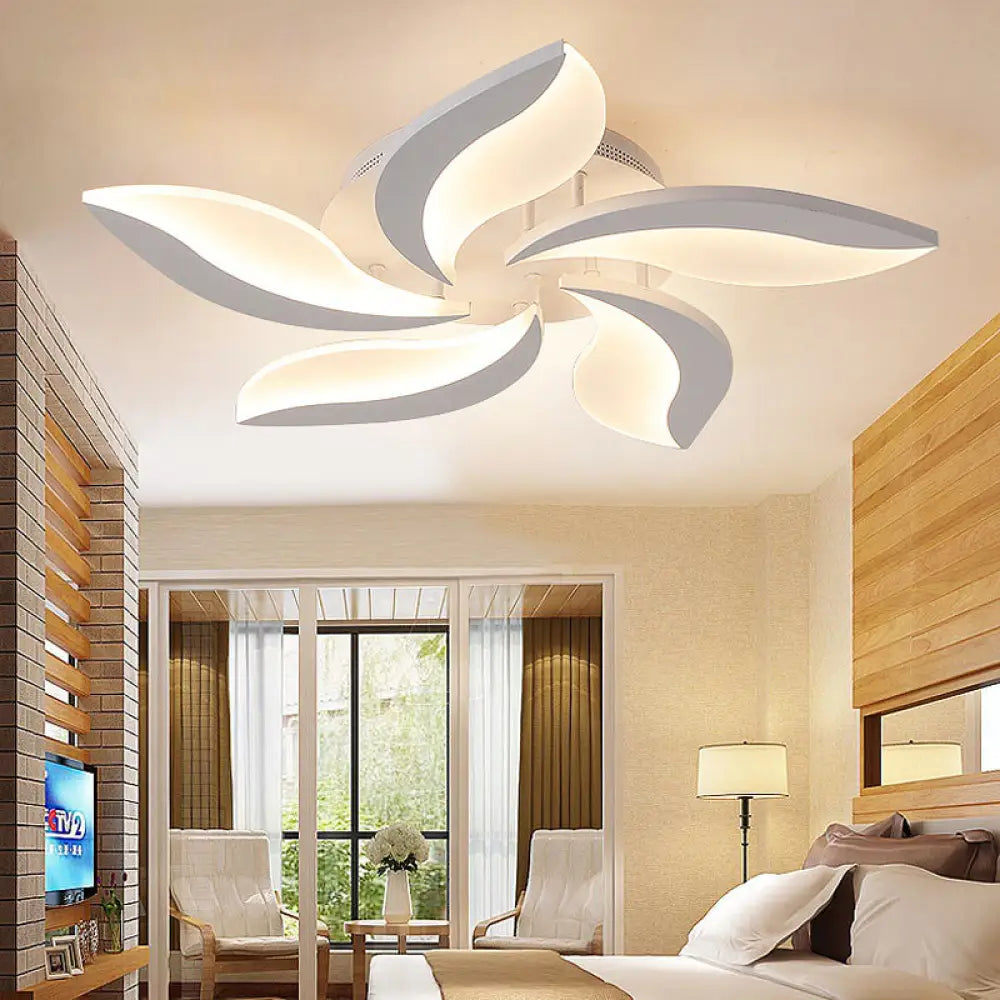 DecorBites™ DecorBites™ Contemporary LED Leaf Shaped Flushmount Lighting with Acrylic Diffuser - 3/12/15 Lights, White