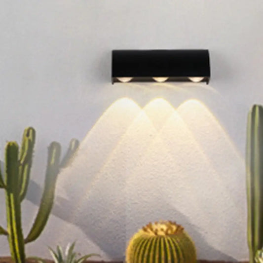 Aplique de pared LED contemporáneo DecorBites™ – Pantalla de metal negro, diseño de montaje empotrado