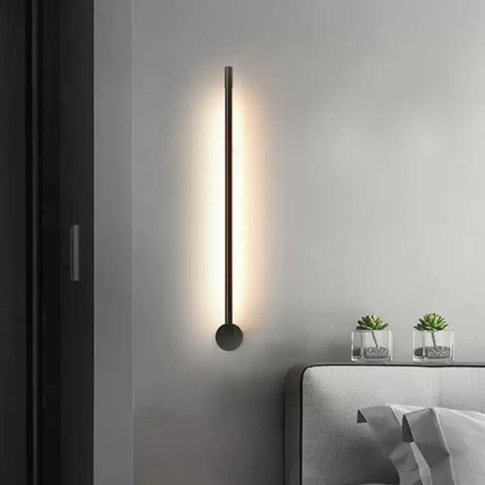 DecorBites™ DecorBites™ Contemporary LED Wall Sconce in Black/Gold - Metal Strip Living Room Lamp
