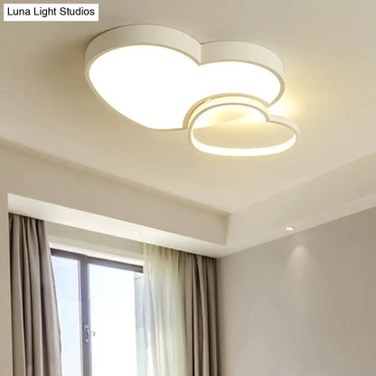 Lámpara de techo DecorBites™ Contemporary Loving Heart: Lámpara LED acrílica para habitación infantil - Rosa/Blanco, 13"/16.5"