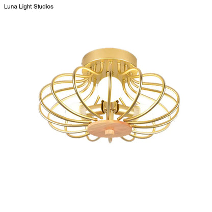 Lámpara de techo empotrada DecorBites™ Contemporary Melon en color dorado: perfecta para pasillos.