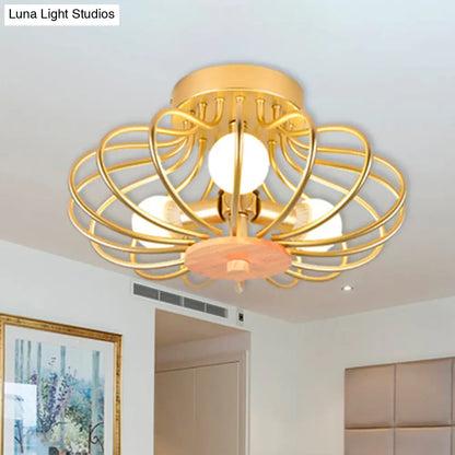 Lámpara de techo empotrada DecorBites™ Contemporary Melon en color dorado: perfecta para pasillos.