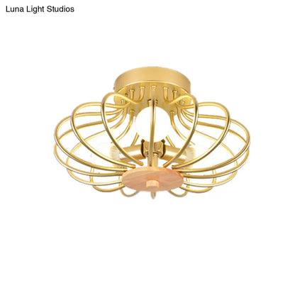 Lámpara de techo empotrada DecorBites™ Contemporary Melon en color dorado: perfecta para pasillos.