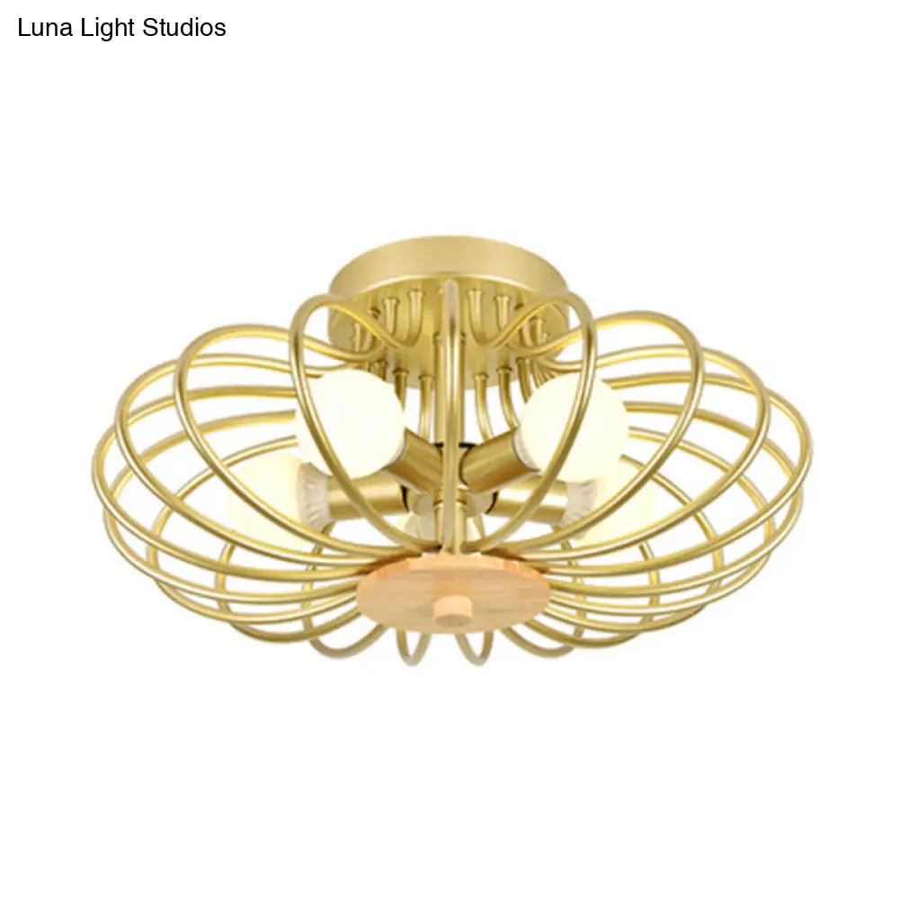 Lámpara de techo empotrada DecorBites™ Contemporary Melon en color dorado: perfecta para pasillos.