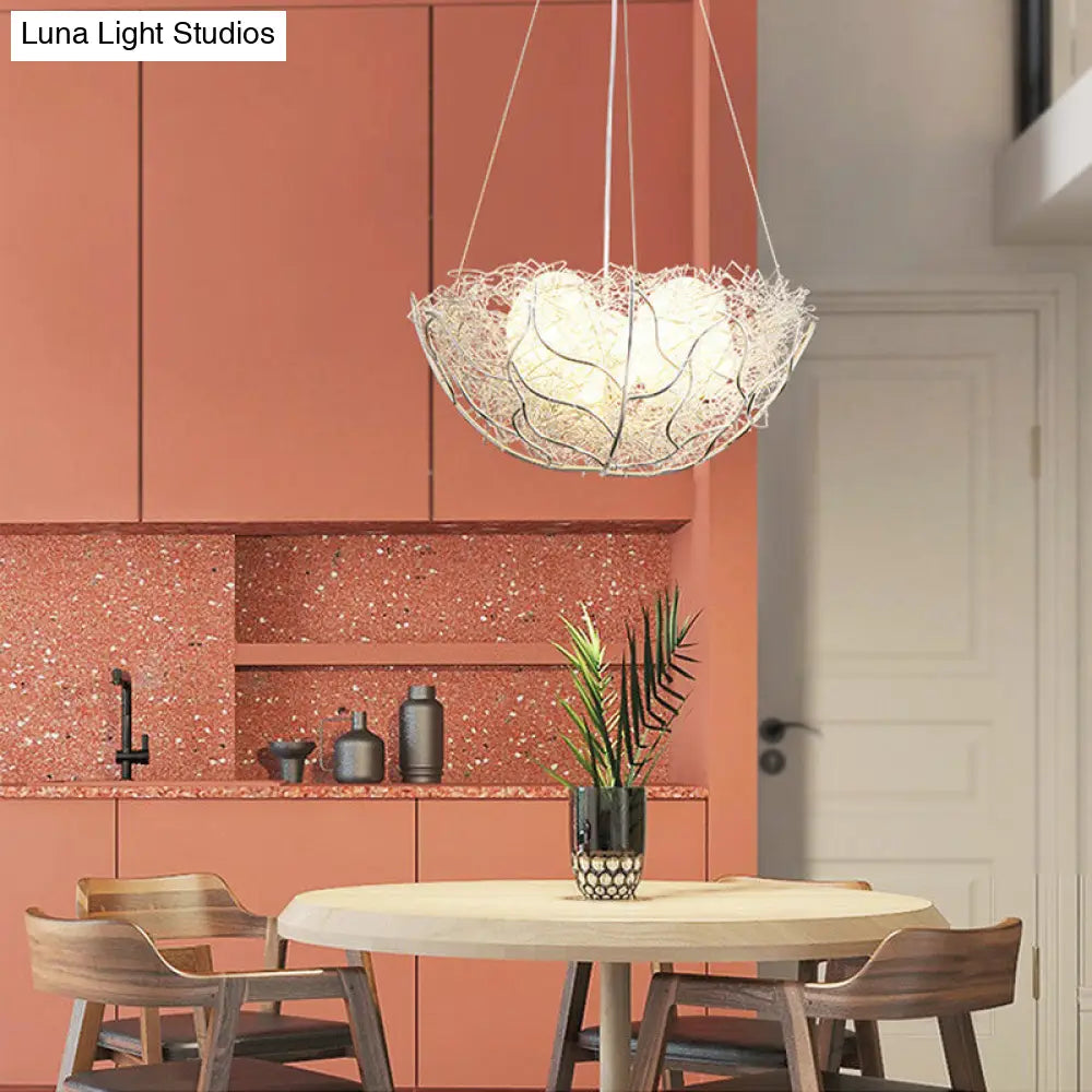 Lámpara de araña contemporánea de metal con pantalla de bola de cristal - 2 luces, acabado plateado - 40,6 cm/49,5 cm de ancho