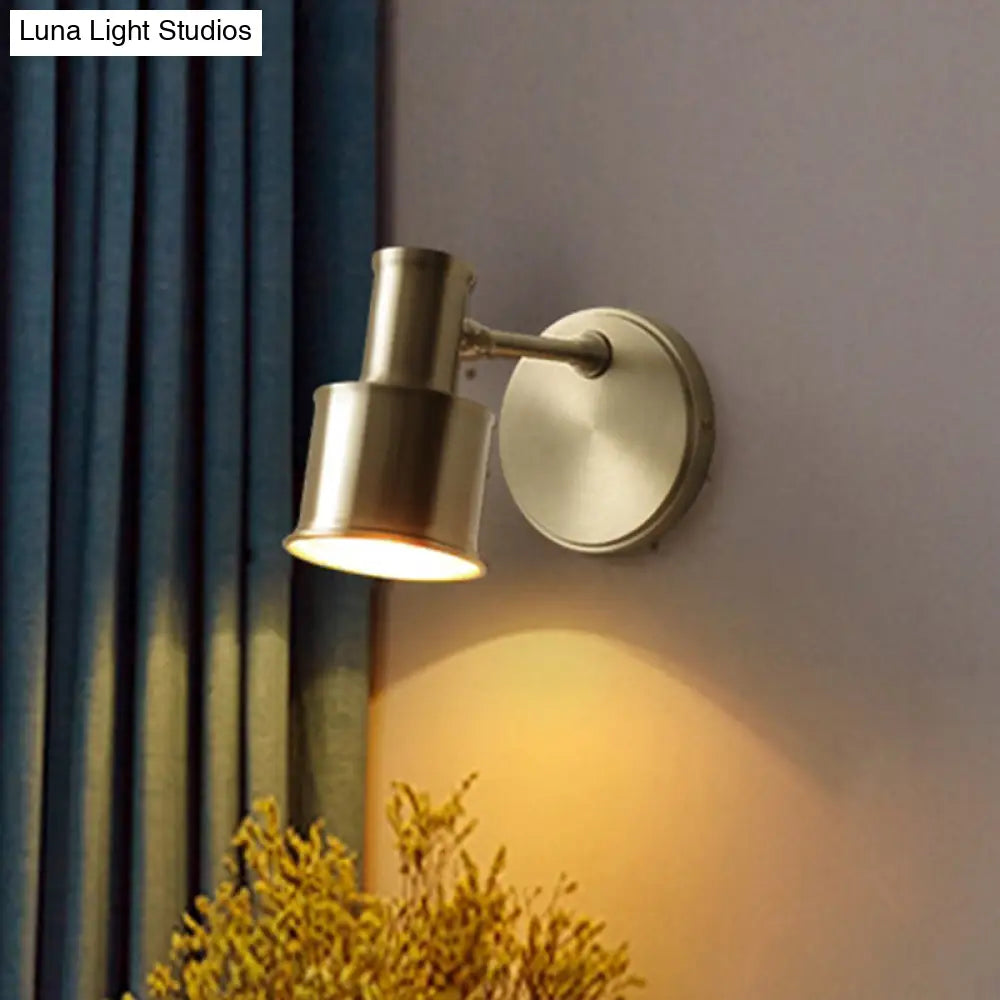 Aplique de pared cilíndrico contemporáneo de metal DecorBites™ - Dorado, 1 cabezal, para dormitorio