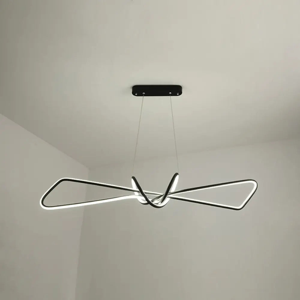 مجموعة إضاءة ديكوربايتس™ المعدنية المعاصرة لغرفة الطعام مع إضاءة جزيرة LED على شكل ربطة عنق