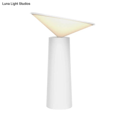 Lámpara de mesilla LED contemporánea de metal con pantalla de plástico - Diseño de torre blanca para leer libros